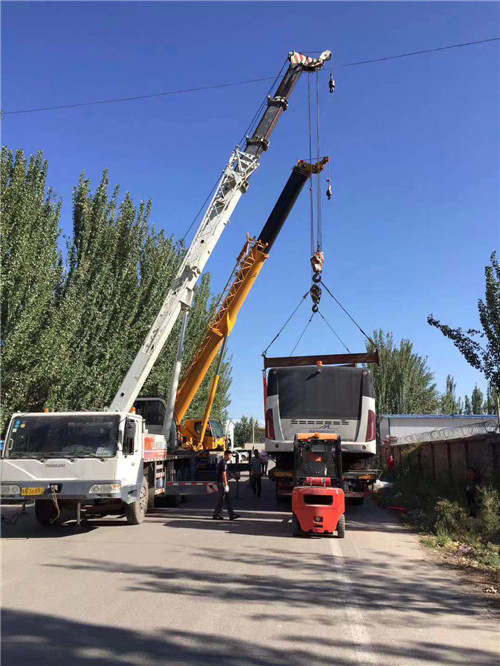 龙南县港口集装箱搬运案例